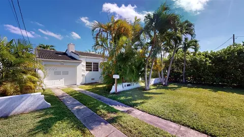Undisclosed, Surfside, FL 33154