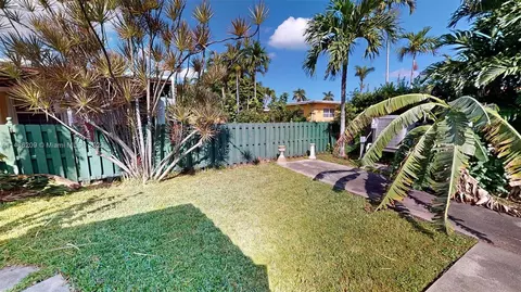 Undisclosed, Surfside, FL 33154 photo 20