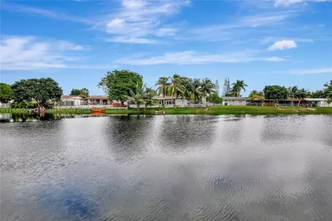 4821 SW 129th Ave, Miami, FL 33175