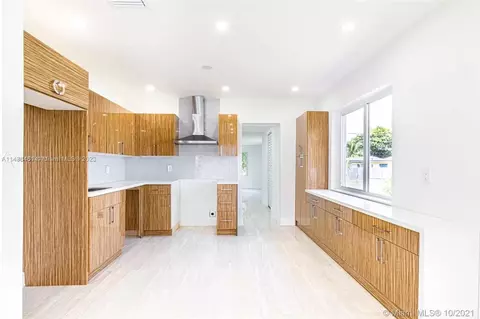 818 S 28 Ave, Hollywood, FL 33020