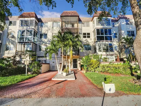 1681 NW 70th Ave #216, Plantation, FL 33313