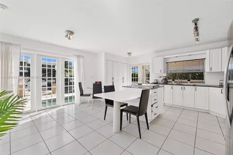 3388 NE 169th St, North Miami Beach, FL 33160
