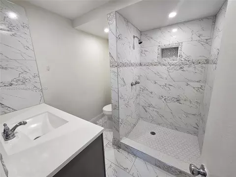 10090 NW 80th Ct #1216, Hialeah Gardens, FL 33016