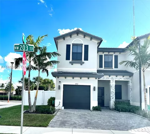 402 NW 203rd Ter #402, Miami Gardens, FL 33169