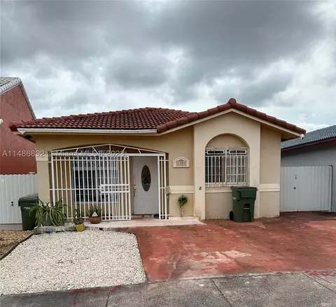 1382 SE 11th Pl, Homestead, FL 33035