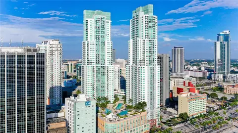 244 Biscayne Blvd #808, Miami, FL 33132