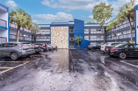 3170 Holiday Springs Blvd #6-304, Margate, FL 33063