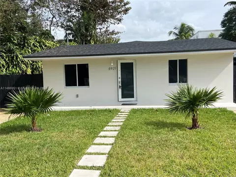 6921 SW 84th Ave, Miami, FL 33143