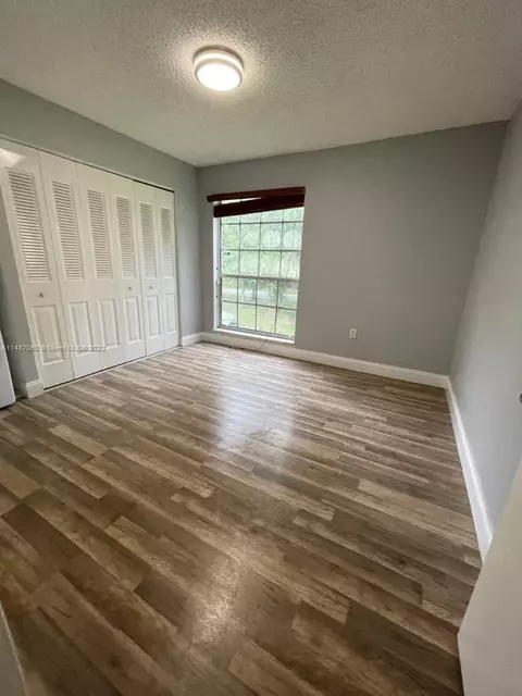 7200 Fairway Dr #H10, Miami Lakes, FL 33014