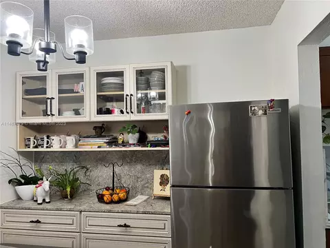 6620 W 2nd Ct #406, Hialeah, FL 33012