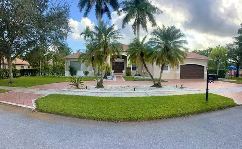 13976 SW 42, Davie, FL 33330