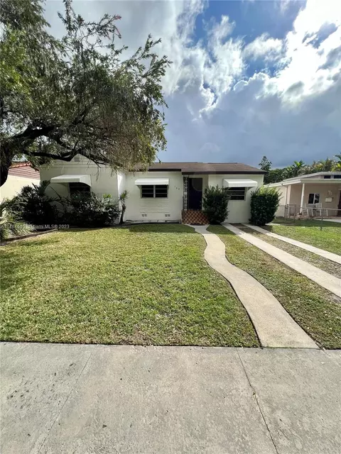 164 Whitethorn Dr, Miami Springs, FL 33166