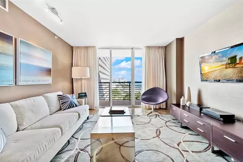 325 S Biscayne Blvd #3114, Miami, FL 33131