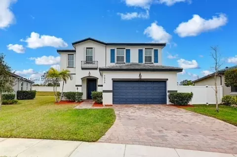 7935 NW Greenbank Cir, Port Saint Lucie, FL 34987