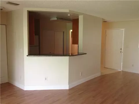 465 NW 32nd Ct, Oakland Park, FL 33309