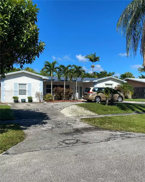 5401 Fillmore St, Hollywood, FL 33021