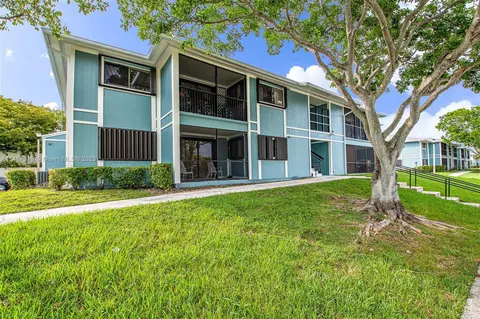 19760 SW 103rd Ct #101, Cutler Bay, FL 33157