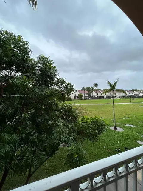 10242 NW 7th St #207, Miami, FL 33172