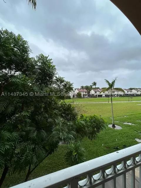 10242 NW 7th St #207, Miami, FL 33172