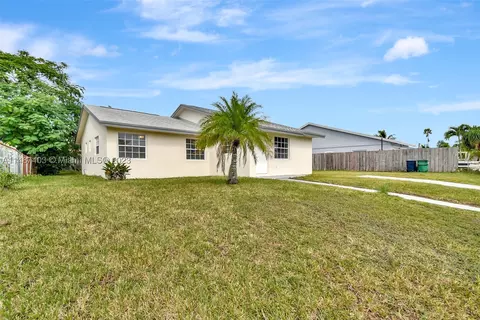 15955 SW 304th Ter, Homestead, FL 33033