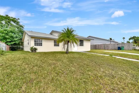 15955 SW 304th Ter, Homestead, FL 33033