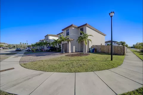25187 SW 108th Ct, Homestead, FL 33032