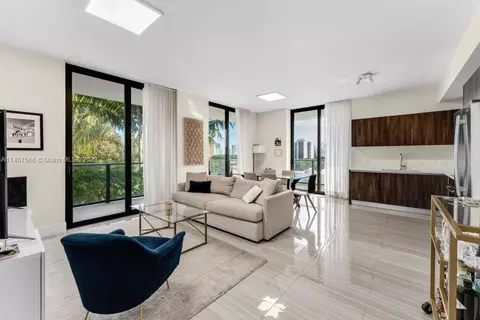 2960 NE 207th St #617, Aventura, FL 33180