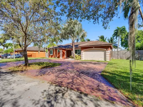 21211 SW 128th Ct, Miami, FL 33177