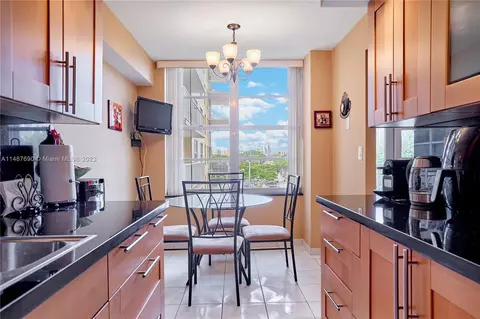 231 174th St #416, Sunny Isles Beach, FL 33160