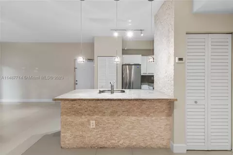 7360 NW 114th Ave #105, Doral, FL 33178