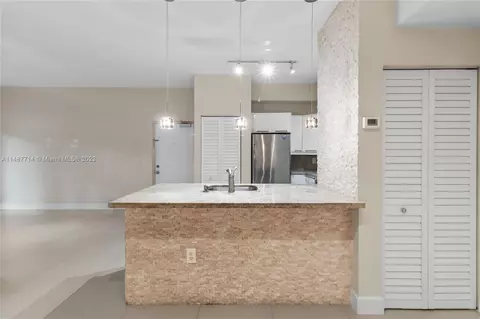 7360 NW 114th Ave #105, Doral, FL 33178