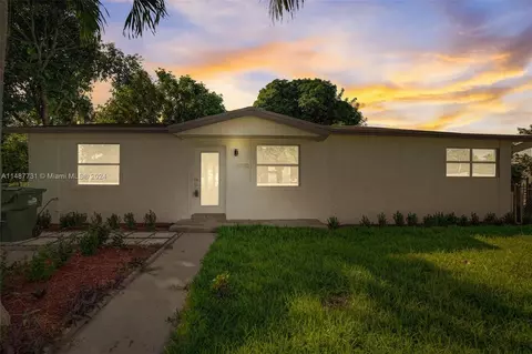18920 NW 33rd Pl, Miami Gardens, FL 33056