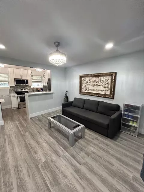 1717 Rodman St #17, Hollywood, FL 33020