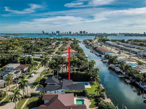 2090 NE 124th St, North Miami, FL 33181