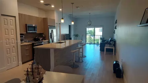 7855 NW 104th Ave #21, Doral, FL 33178