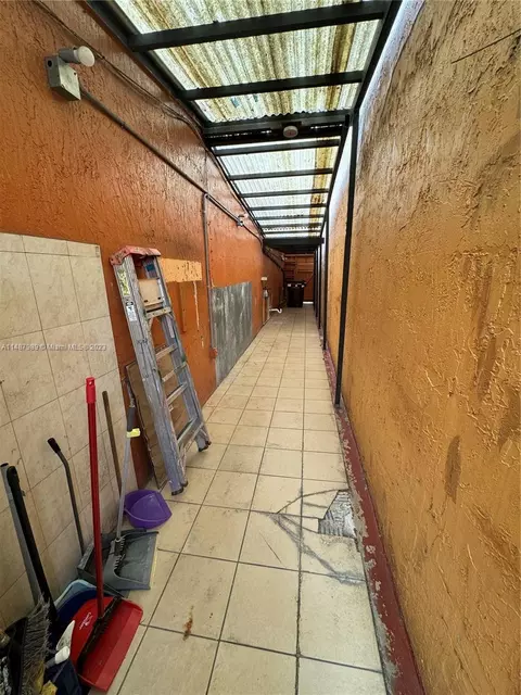 5401 W 27th Ct, Hialeah, FL 33016 photo 6