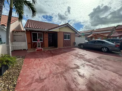 5401 W 27th Ct, Hialeah, FL 33016 photo 2