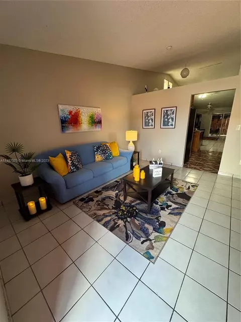 5401 W 27th Ct, Hialeah, FL 33016 photo 17