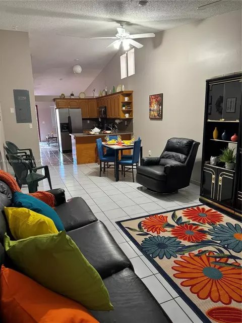 5401 W 27th Ct, Hialeah, FL 33016 photo 14