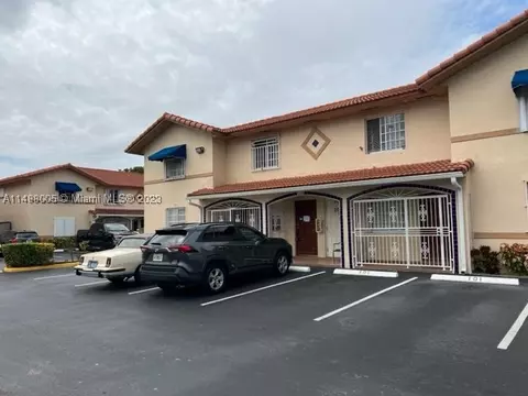 2208 W 74th St #202-21, Hialeah, FL 33016