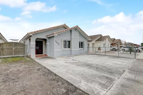 2650 W 72nd Pl, Hialeah, FL 33016