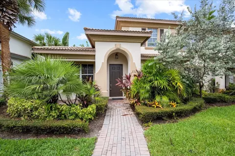 111 Evergrene Pkwy #111, Palm Beach Gardens, FL 33410