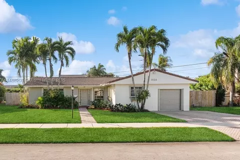 9124 SW 65th St, Miami, FL 33173