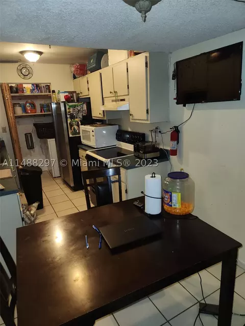 10366 SW 207th Ln, Cutler Bay, FL 33189