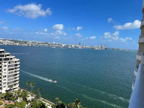 770 Claughton Island Dr #2103, Miami, FL 33131