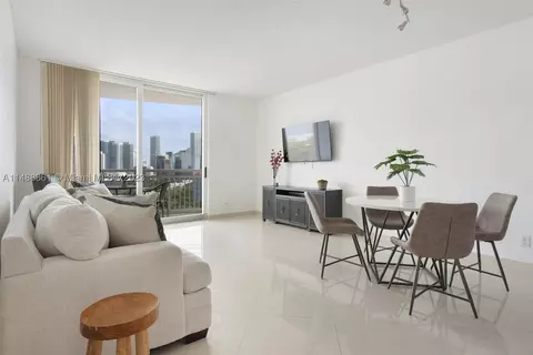 2475 Brickell Ave #2205, Miami, FL 33129