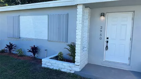 2950 NW 152nd Ter, Miami Gardens, FL 33054