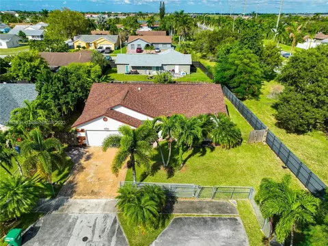 13701 SW 283rd Ter, Homestead, FL 33033