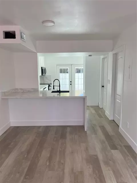 7211 W 24th Ave, Hialeah, FL 33016