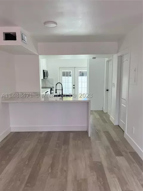 7211 W 24th Ave, Hialeah, FL 33016